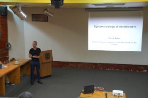 Patrick Mueller, Frontiers in Genomics, 19 nov 2019